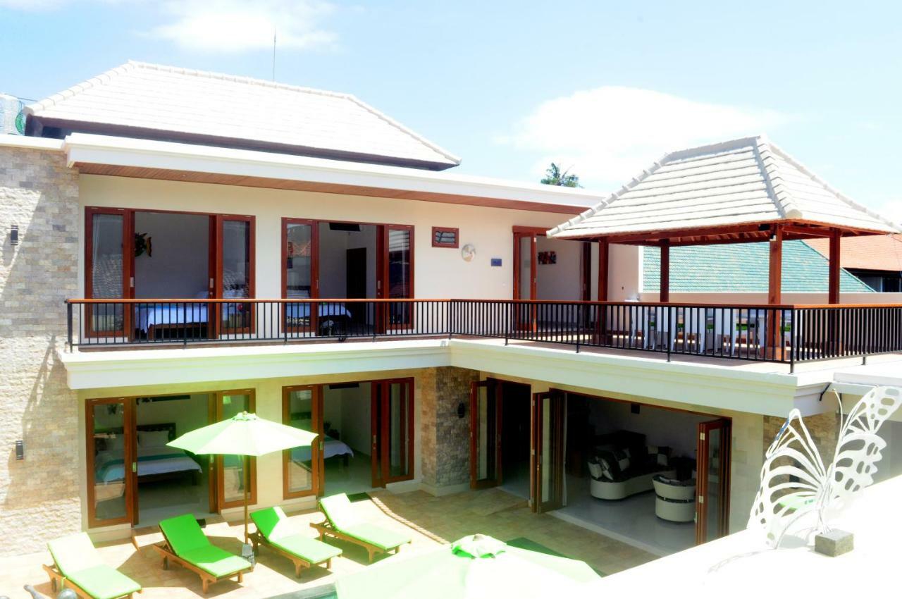 Pineapple Villa Sanur Exterior photo